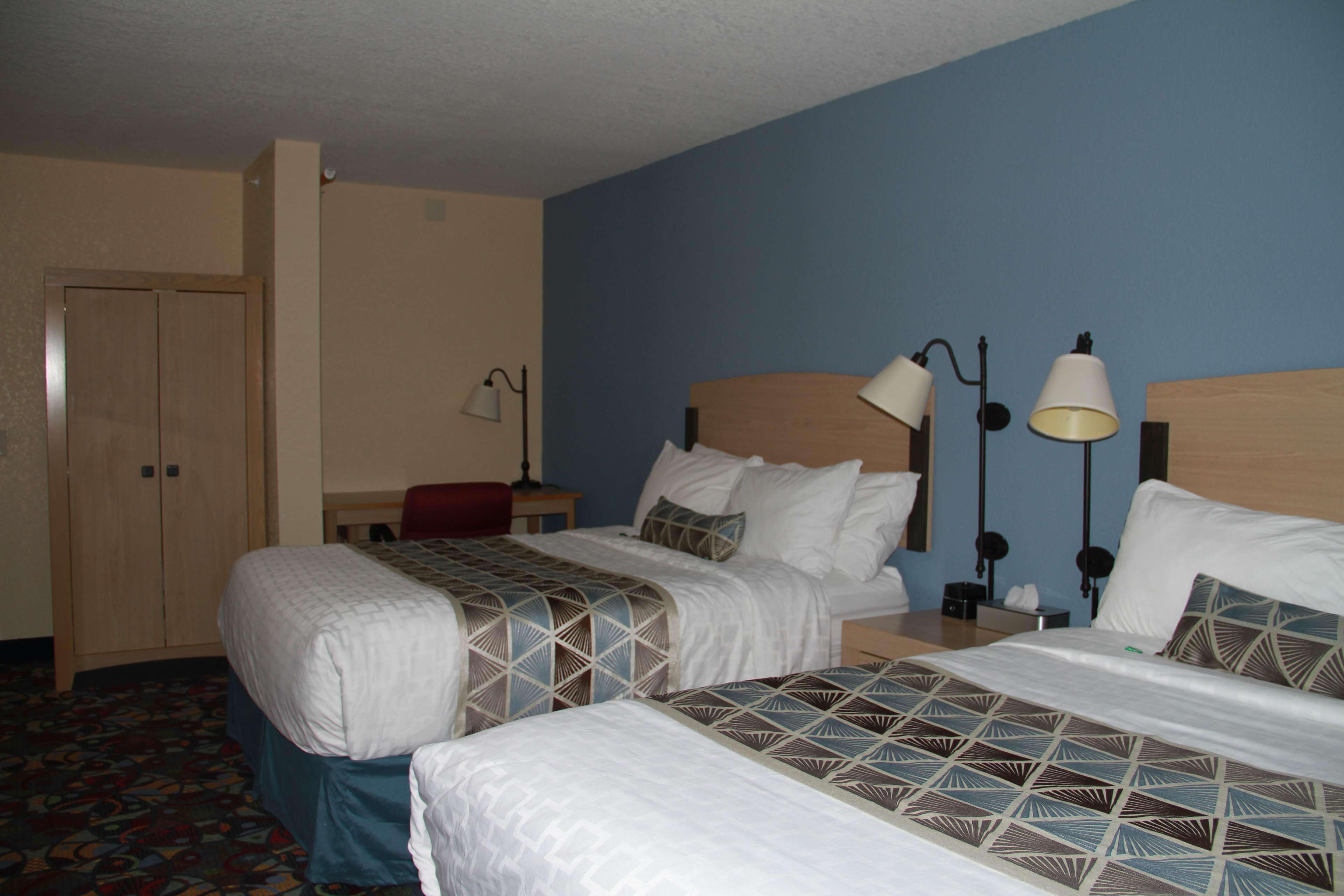 Hotel Baymont By Wyndham Stevens Point Exterior foto